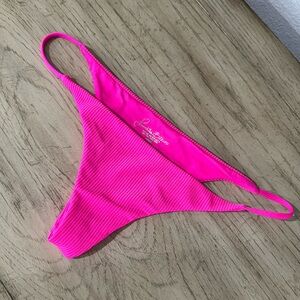 Frankie’s Bikini Willa Bottom in Heart Throb Pink